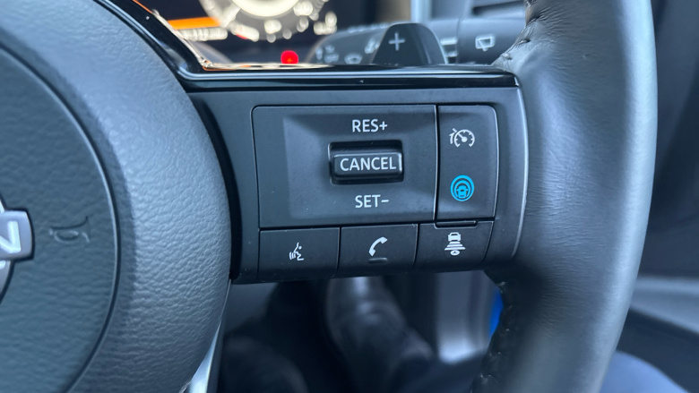 Nissan Qashqai 1.3 DiG-T MH 158 N-Connecta 5dr Xtronic Petrol Hatchback